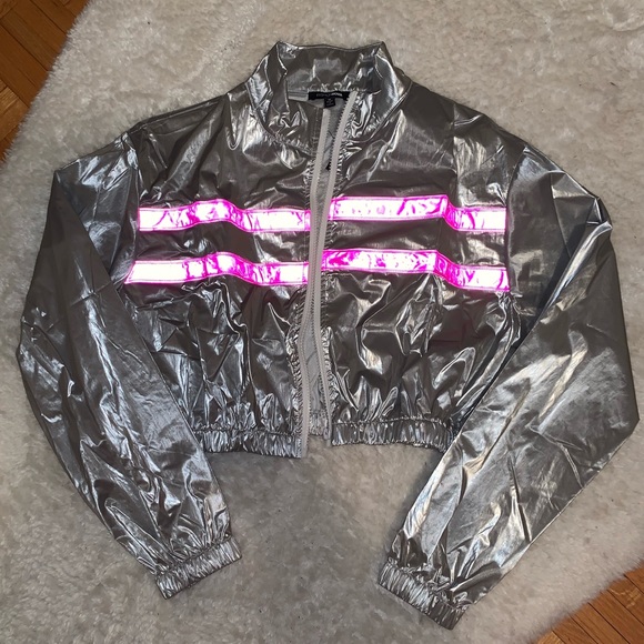 FASHION NOVA grey reflecting jacket - Picture 3 of 6